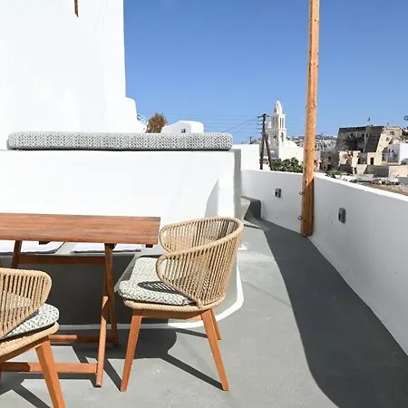 White Curves Santorini Akrotírion