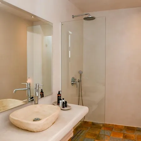 White Curves Santorini Akrotiri (Santorini)