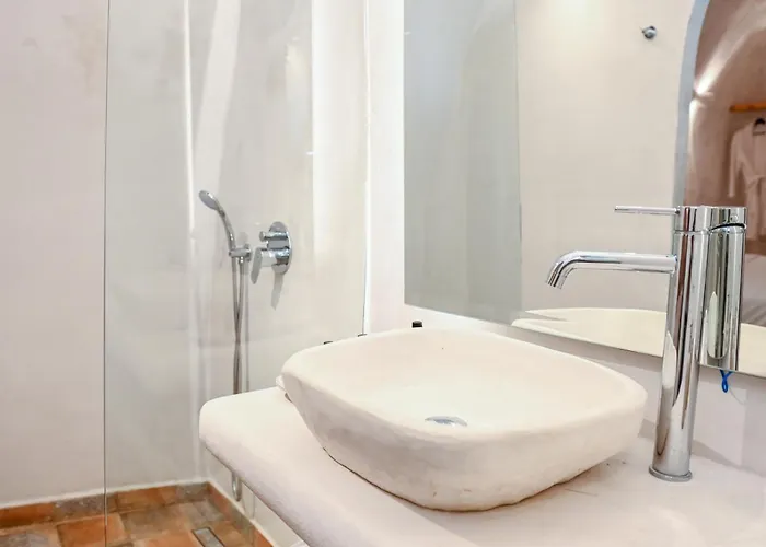 White Curves Santorini 住宿加早餐酒店 4*