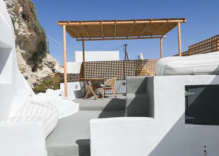 White Curves Santorini 4* Akrotírion