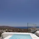 White Curves Santorini Bed & Breakfast