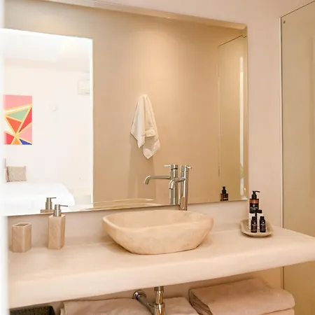 White Curves Santorini Bed and breakfast 4*