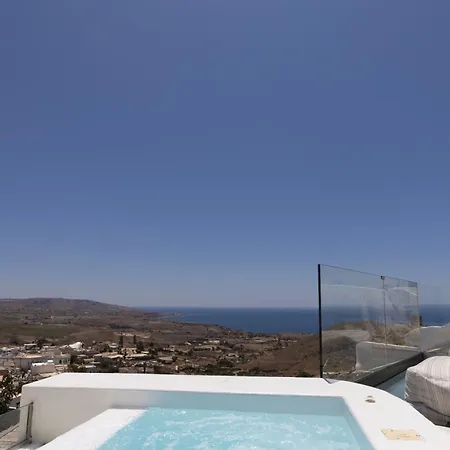 White Curves Santorini Bed and Breakfast