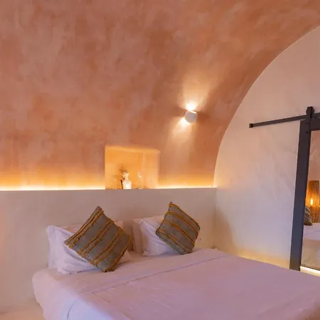 White Curves Santorini 4* Ακρωτήρι