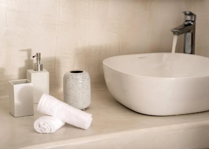 White Curves Santorini Bed & Breakfast Akrotírion